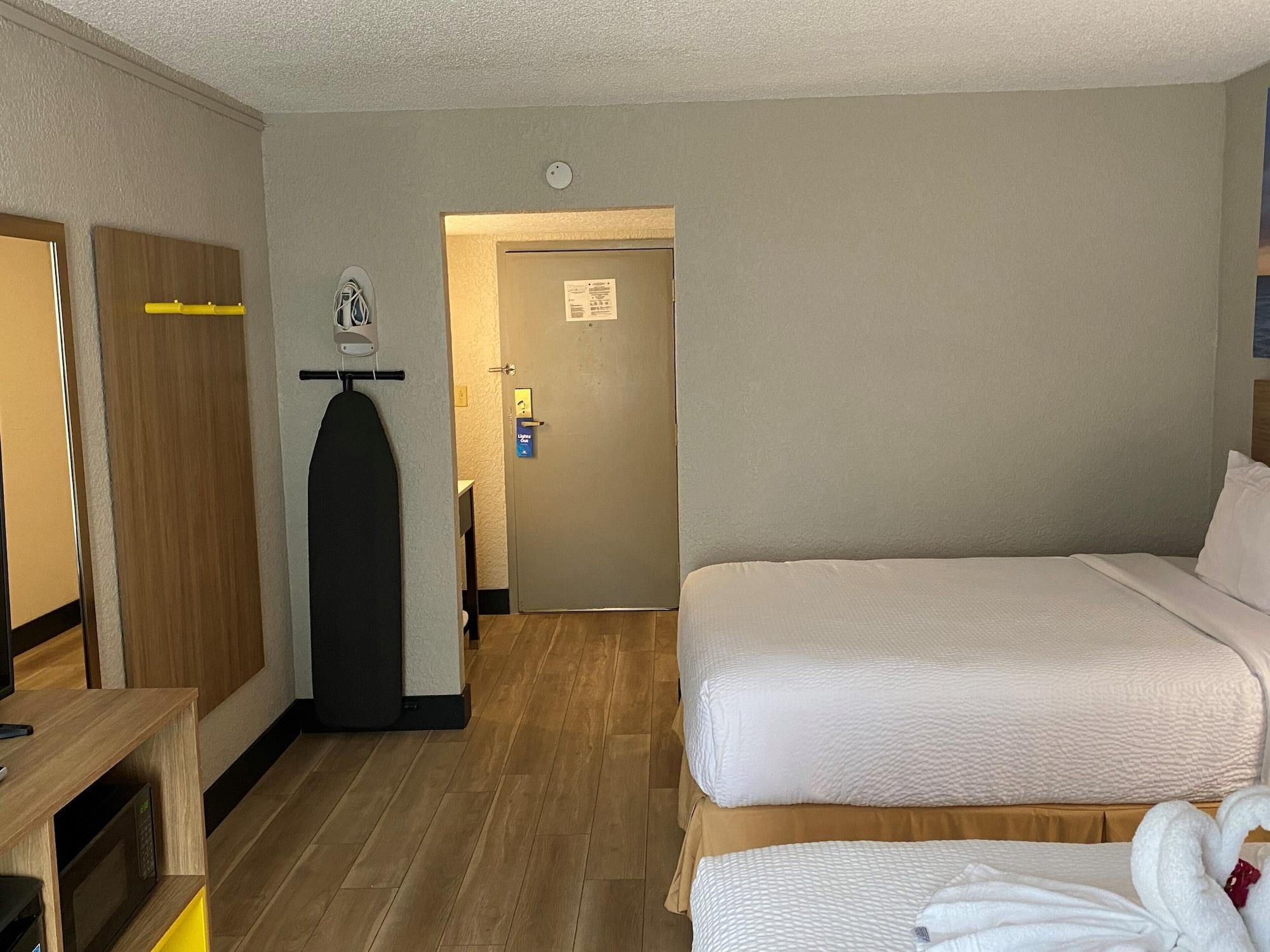 Days By Wyndham Pierce Midtown 2*