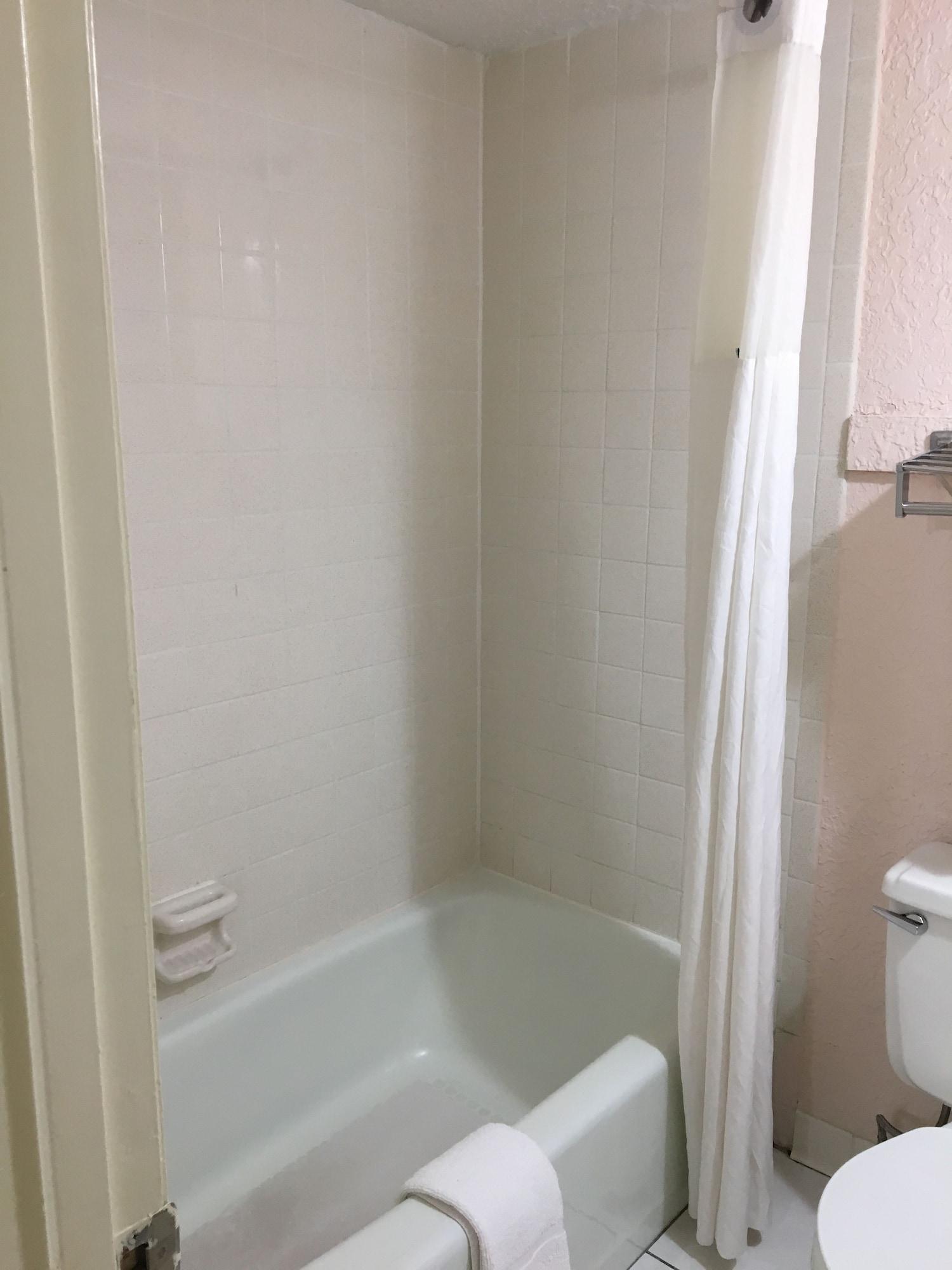 Hotel Days Inn & Suites By Wyndham Fort Pierce Midtown Fort Pierce
