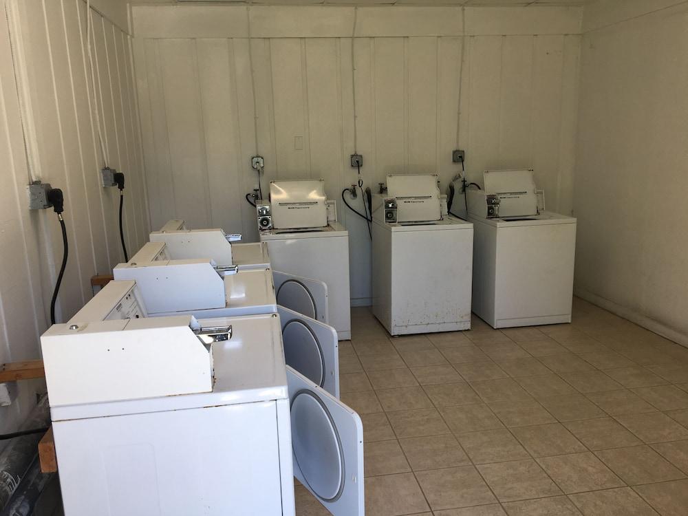 Hotel Days Inn & Suites By Wyndham Fort Pierce Midtown