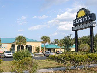 Days Inn & Suites By Wyndham Fort Pierce Midtown 2* Fort Pierce